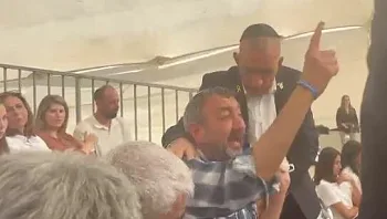 "אתה לא ראוי": אב שכול התפרץ על יו"ר הכנסת בטקס