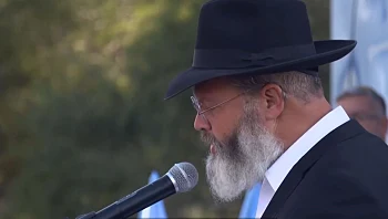 "איש החסד" שמנציח את החללים מ-7.10: "התמונות לא עוזבות"