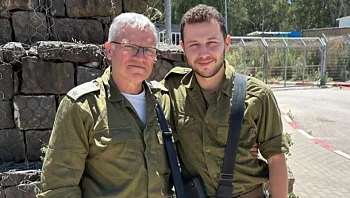 40 שנה לאחר השבי בדמשק: המילואימניק שחזר לשרת לצד בנו