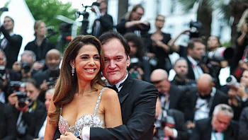 בצל השמועות: דניאלה פיק חושפת האם היא עוזבת את ישראל