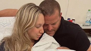 תאחלו הרבה מזל טוב: זוכת "דה וויס" ילדה בפעם השנייה