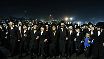 עדיין בצל האסון: עשרות אלפים הגיעו לחגוג בהילולה בהר מירון