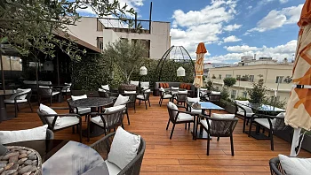 זה המלון הישראלי באתונה שנכלל במותג היוקרתי של רשת "הילטון"