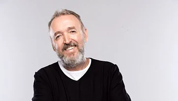 "מה קורה פה?": שלום אסייג ינחה תוכנית קומית חדשה ברשת 13