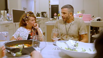 "לפי כהנא חי, מושיק מת": העימות של רבקה עם חברים של נעמה