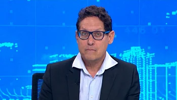 סקר חדש: רוב הישראלים נגד הפועלים הפלסטינים עם עופר פטרסבורג