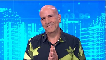 להיות שכיר או עצמאי: מה עדיף יותר בישראל 2025? עם תמיר פלג