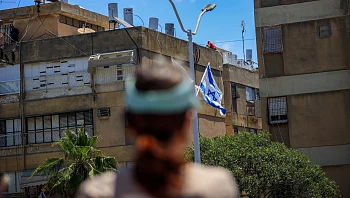 רצח את האם לעיני הבת וקפץ מהגג: "טרגדיה שהותירה שני יתומים"