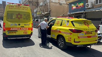 חשד לרצח בנתניה: גבר כבן 40 נדקר למוות במהלך קטטה בשוק העירוני