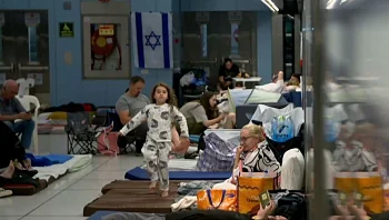 "בונקר לכל דבר": סיור לילי בתחנות הרכבת הקלה שהפכו למקלט