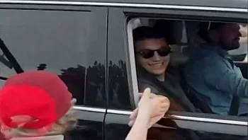 עם דגלי ישראל וקריאות "עם ישראל חי": עידן אלכסנדר חזר הביתה