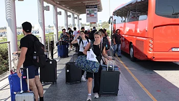 האם הישראלים שנתקעו בחו"ל יקבלו פיצויים או החזר הוצאות?