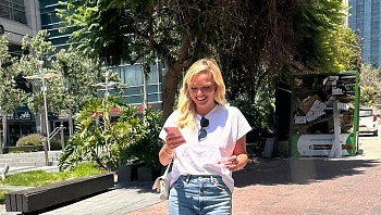 "את כל כך טיפשה": מאור ברוכמן חושפת הודעות של מעריץ אובססיבי