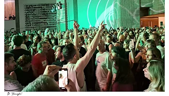 לילה מוטרף במוזיאון: אירוע המוזיקה שמשתלט על תל אביב