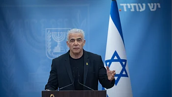 לפיד תוקף: "מכונת הרעל" היא לא רק כלי תעמולה - היא סיכון קיומי