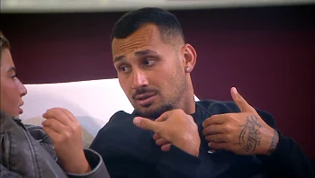 "אתם לוקחים אותי לקצה": למה ארז איסקוב תוקף את הבית?