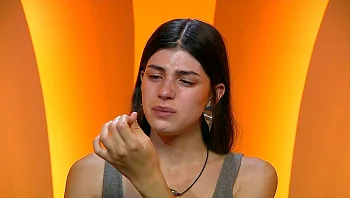 "אתה יודע מה זה לראות חברות שלך מתות?": אלאיה כמו שבחיים לא ראינו