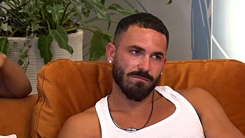 "מאוד ילדותית": אחיו של יובל חושף מה הוא חושב על שני