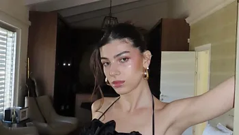 לא מבזבזת זמן: אלאיה הוף חושפת סודות מבית "האח הגדול"