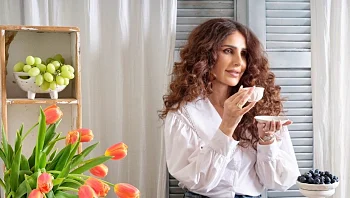 הכי יפה במטבח: עוגת "גבינה" לוטוס פרווה של מירי כהן