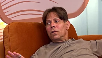 "אני לא יכול להיות איתו תחת קורת גג אחת": המתח בין דרור לרועי גובר