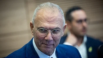 אחרי המבוכה: השגריר באמירויות יוסי שלי צפוי לסיים את תפקידו