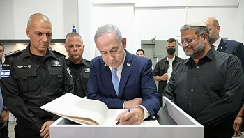 נתניהו בביקור בשב"ס: "קיבלנו פה מידע ששימש לחילוץ החטופים"