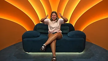 "חשכה עליי האדמה": שלקה יוצאת מהכלים