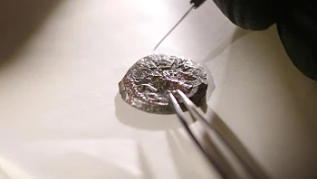 לקראת ט' באב: מטבע נדיר מתקופת המרד הגדול נחשף בירושלים