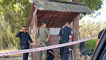 ניסיון פיגוע דקירה בכניסה לקיבוץ מצר; עשרות מטרות הותקפו בעזה
