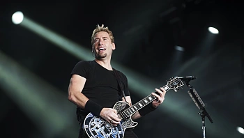 שמעו זעקות לעזרה – אבל זה היה סתם בחור ששר שירים של ניקלבק 