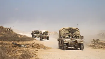 קצין נפצע בינוני בעזה; מזכ"ל חיזבאללה: לא נוותר על הנשק