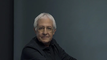 מכוורת ועד "זהו זה!": גם בגיל 75, גידי גוב לא מתכוון לעצור