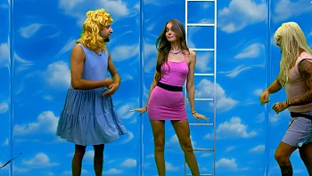 "איסקוב מתבלבל": אנה זק נכנסת לבית - וארז וארז לא נשארים אדישים
