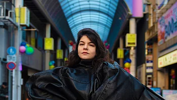 "קיבלתי מתנות מאלוהים והרגשתי דפוקה": המסע הסוער של הזמרת מהפרעת אכילה לריפוי