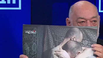 "אדוני ראש הממשלה, אני מאוד מקווה שזה לא יהיה החיבוק האחרון"