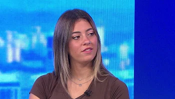 כמעט שנתיים אחרי הטבח: סינגל ראשון לשורדת השבי בת ה-16