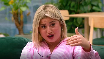 "סיבנת אותי": שלקה חוזרת ויש לה מה לומר