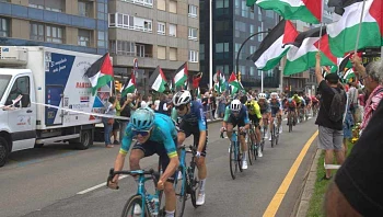 הכביש נחסם: תקרית אנטי-ישראלית במירוץ האופניים היוקרתי