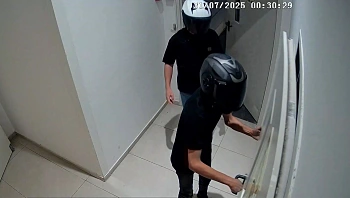 עם הכסף ביד: נעצרה כנופיית הפורצים שהטילה אימה על ראשל"צ