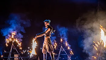 אישה שלא ידעה שהיא בהיריון ילדה במהלך פסטיבל ברנינג מן