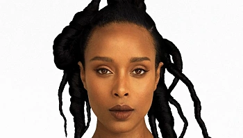 "חוויה מטורללת": אסתר רדא באלבום חדש מהמציאות המטלטלת