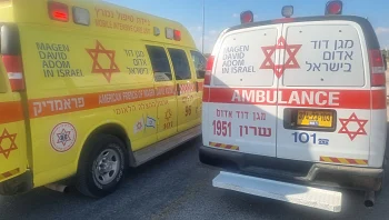 צעיר נרצח בדקירות בבית בכפר קאסם; אחיו נעצר