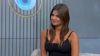 שירז: "הרגשתי כאילו היא קלאס ושאני יוצאת למסיבות שבורה"