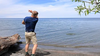מחדל בתחרות הקפצת האבנים: מתחרים נפסלו בחשד לרמאות