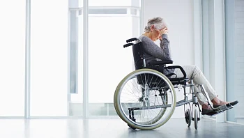 קשישה בת 95 עם דמנציה הכתה למוות ניצולת שואה בבית אבות