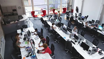 בלי יום ראשון, בלי ירידה בפרודוקטיביות: נציגות בישראל עוברת לשבוע עבודה של 4 ימים