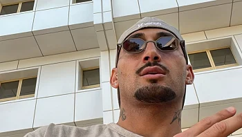 ארז איסקוב נצפה עם כוכבת מוכרת - וזו לא הפעם הראשונה שלהם ביחד