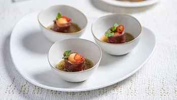 מהמסורת לצלחת: מנות מרשימות לסוכות בהשראת שבעת המינים