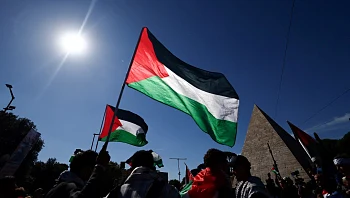 רבבות הפגינו באירופה; שלט "להשמיד את ישראל" הונף בספרד